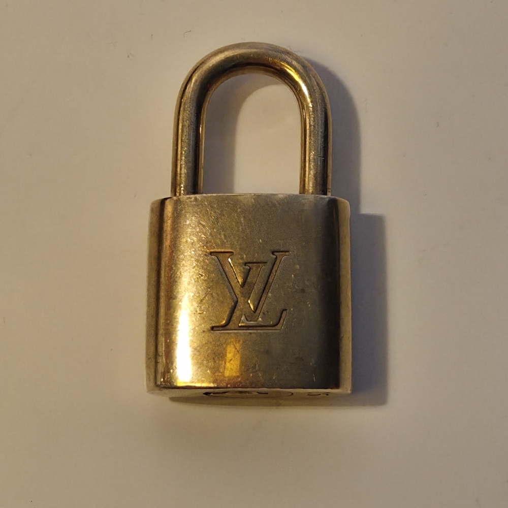 Authentic Louis Vuitton Brass Padlock #315 – No Key – Pendant or Bag Charm